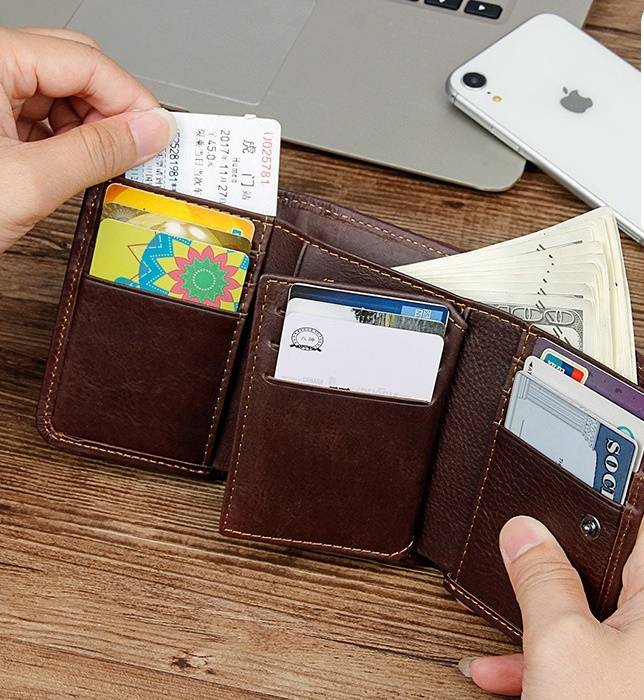 mens trifold leather wallet